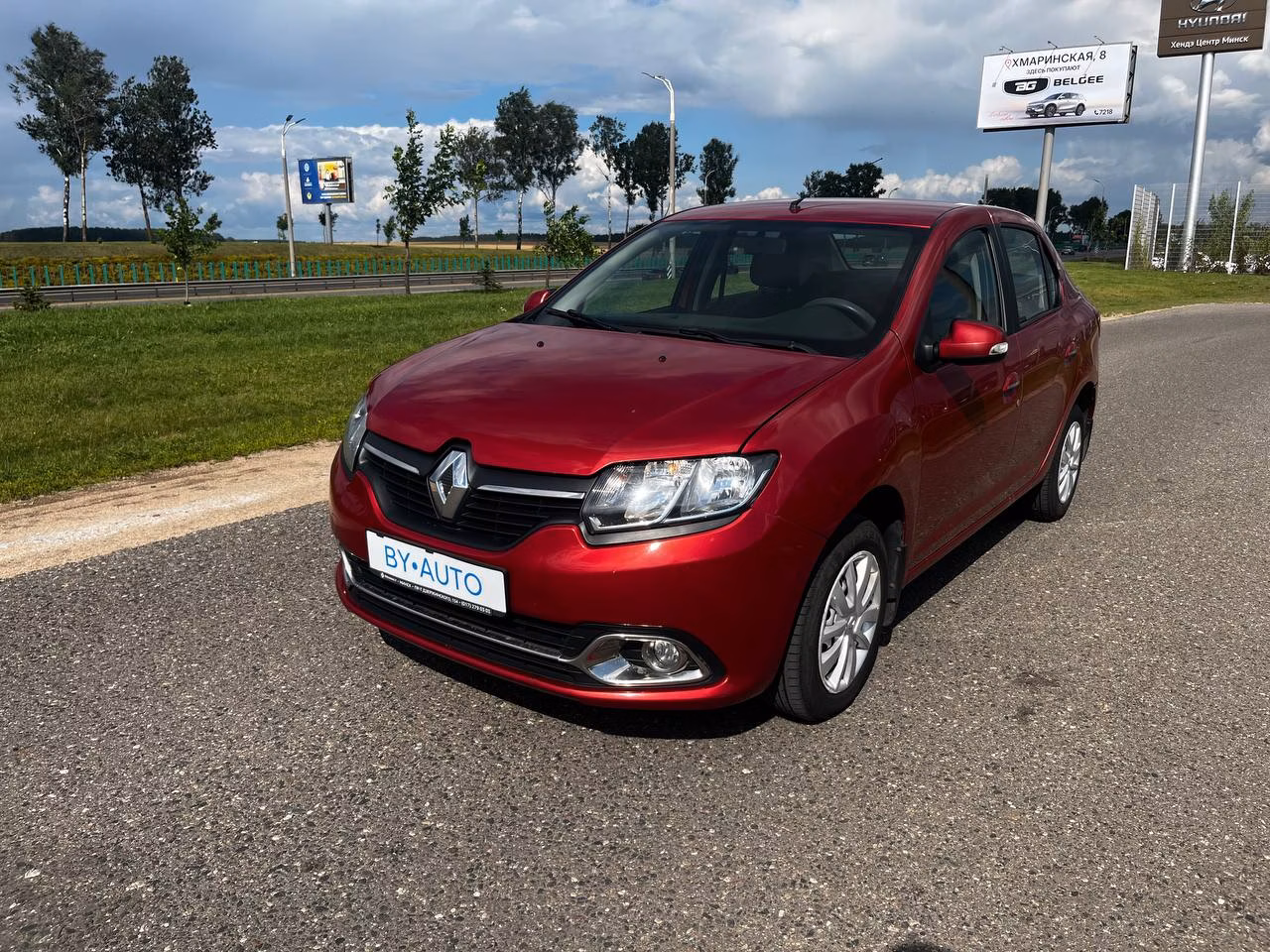 Renault Logan фото 7