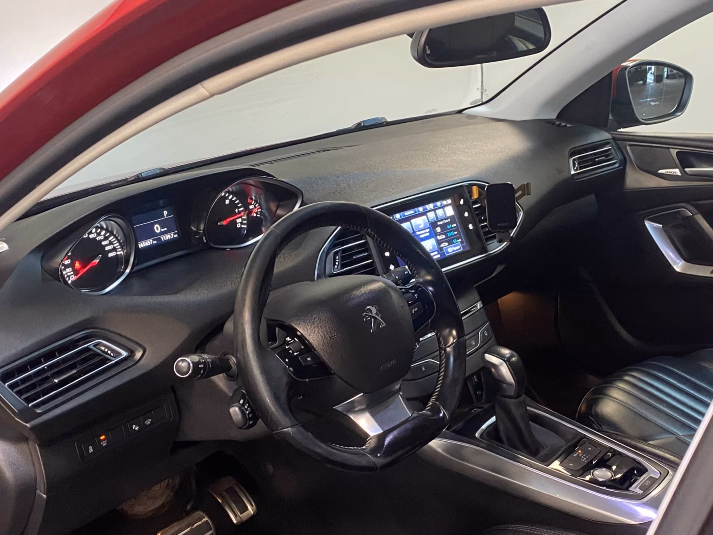 Peugeot 308 фото 7