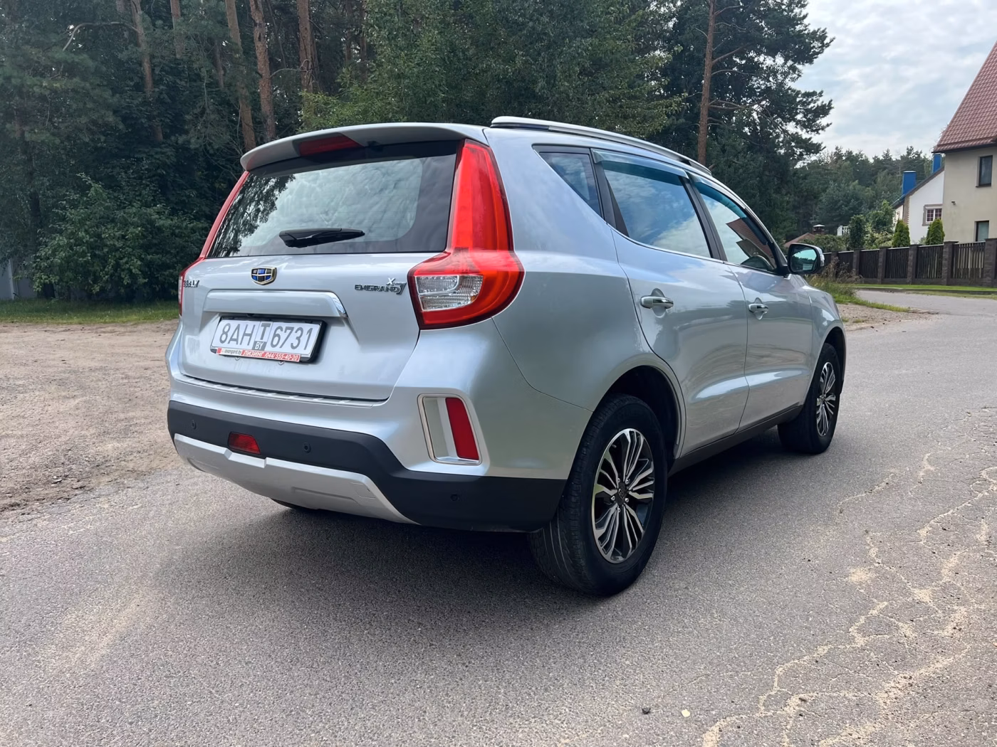 Geely Emgrand X7 фото 3