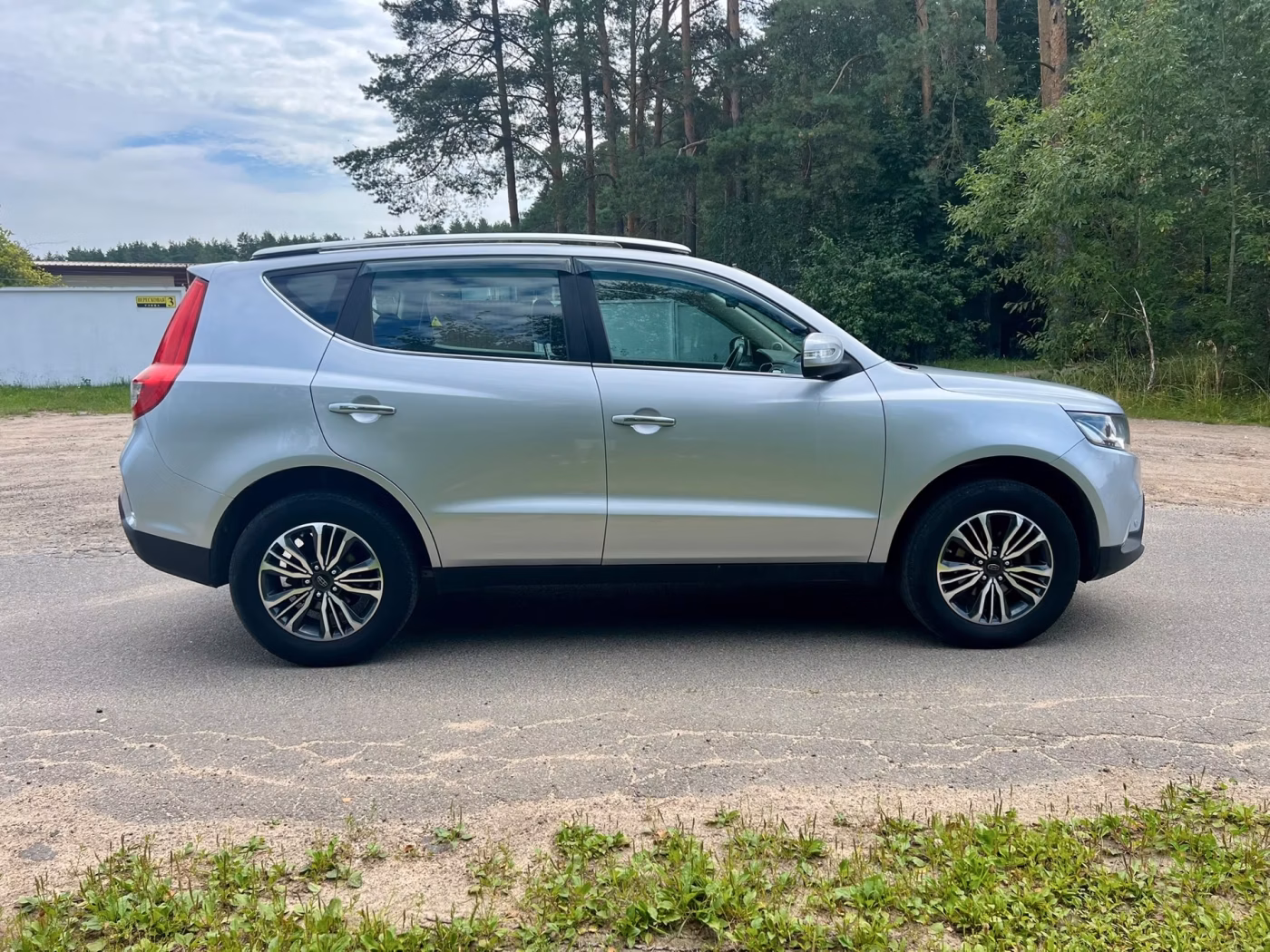 Geely Emgrand X7 фото 4