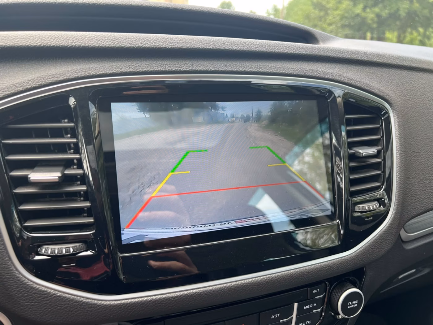 Geely Emgrand X7 фото 13