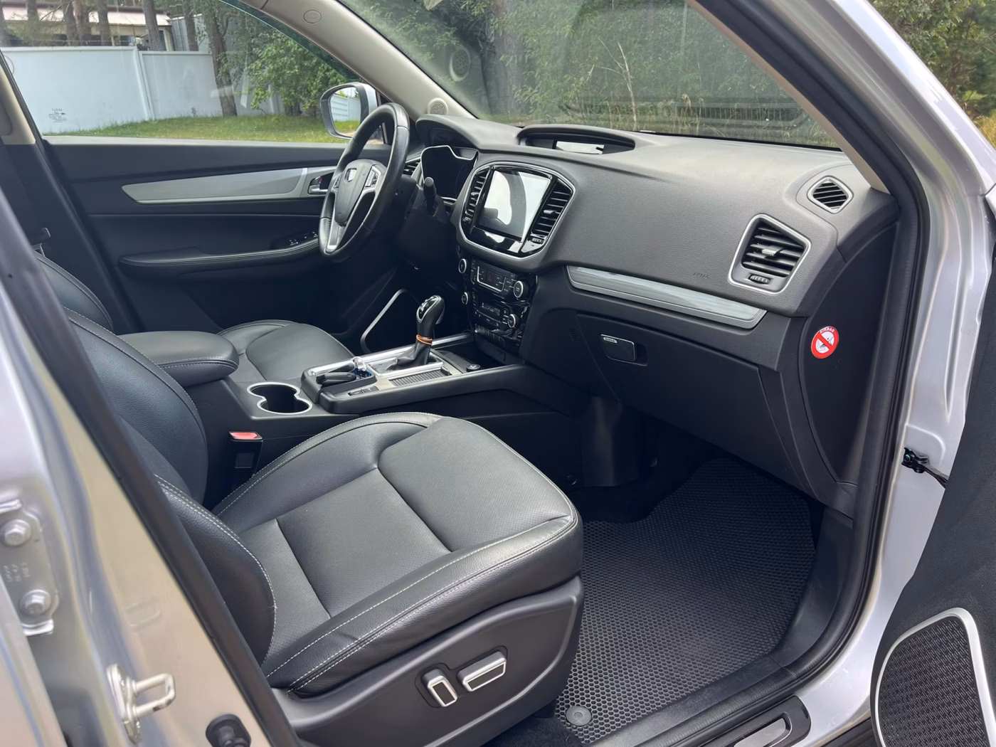 Geely Emgrand X7 фото 19