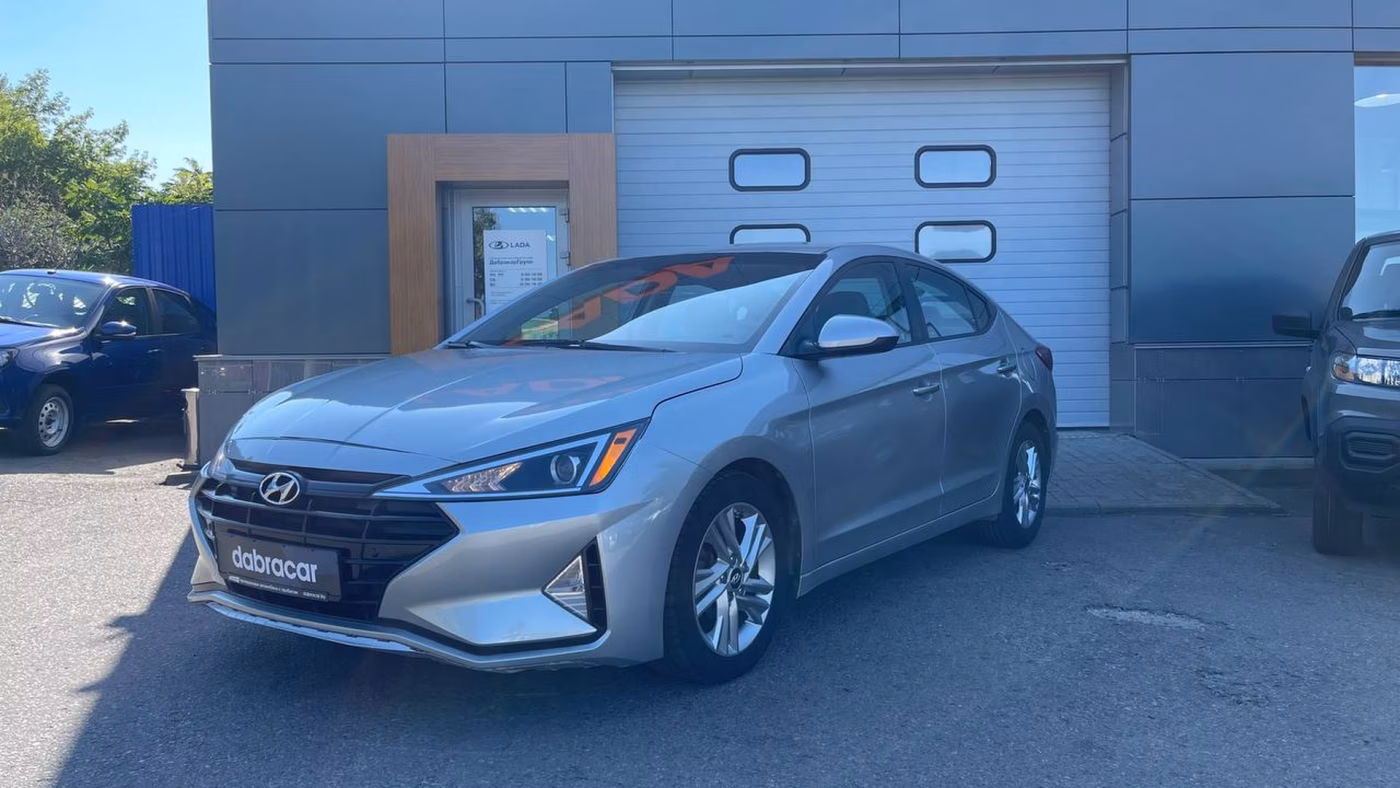 Hyundai Elantra
