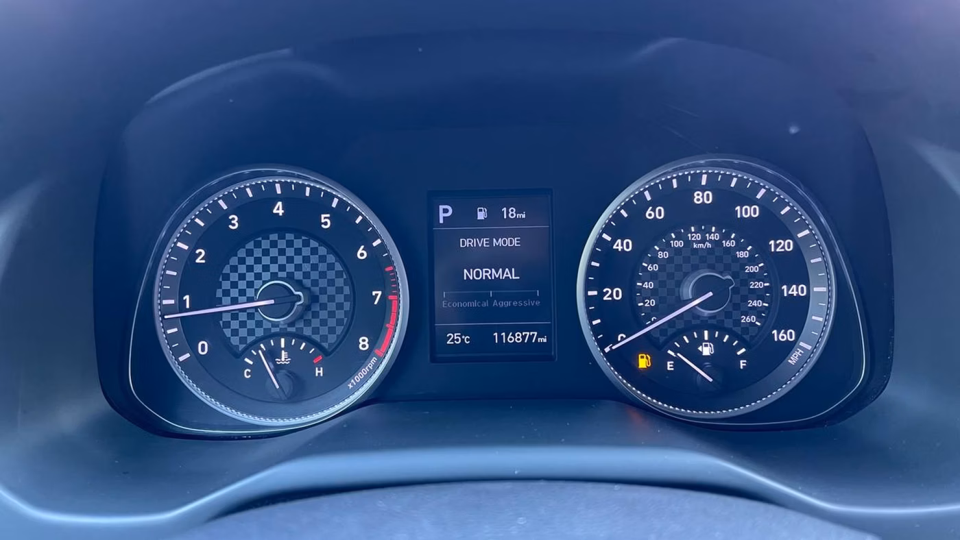 Hyundai Elantra фото 11