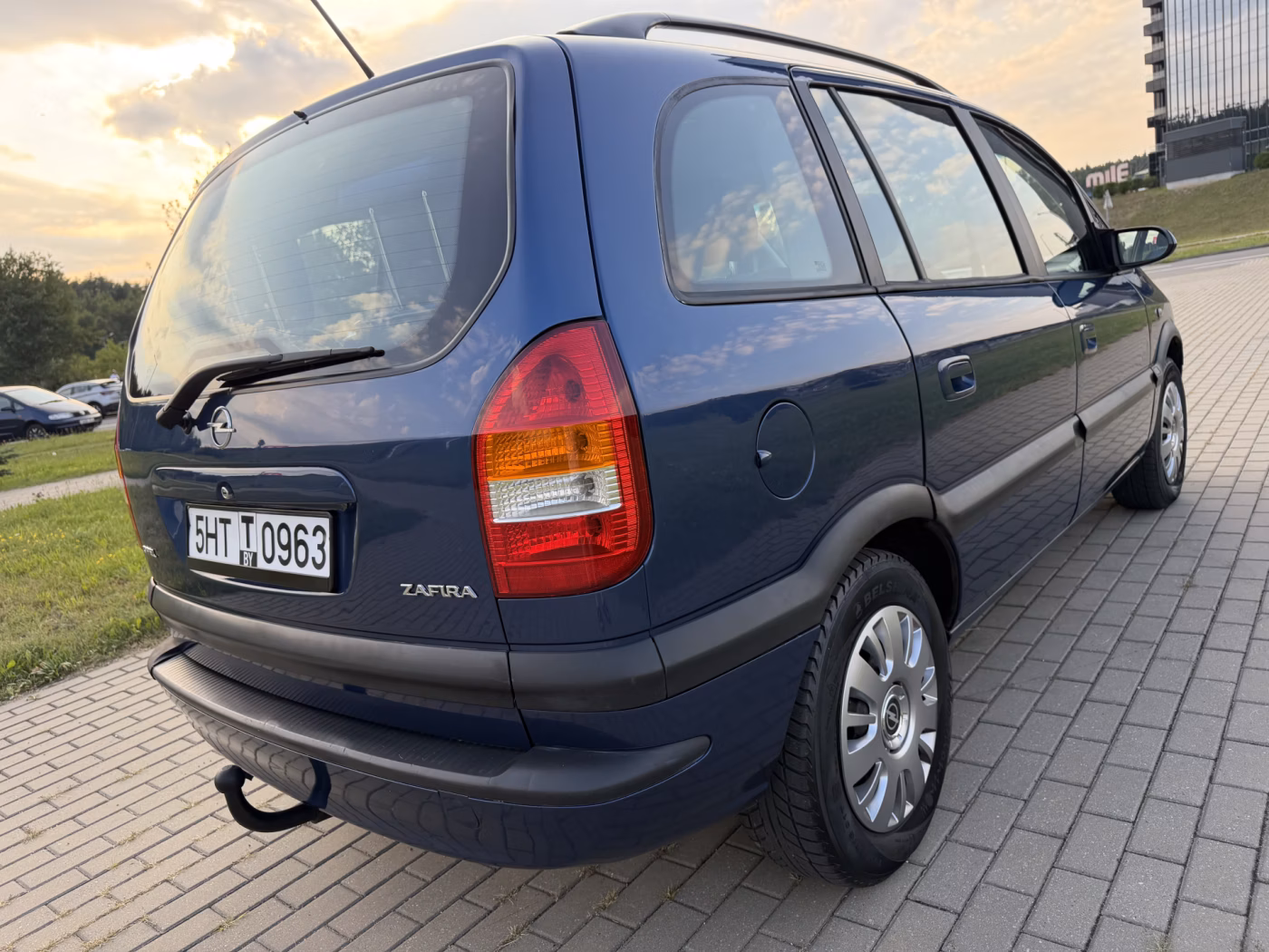 Opel Zafira фото 9