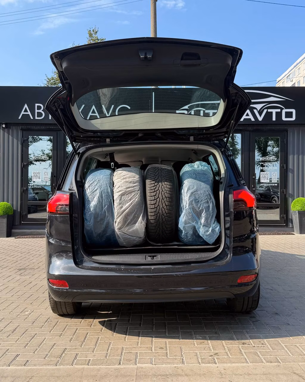 Opel Zafira фото 12