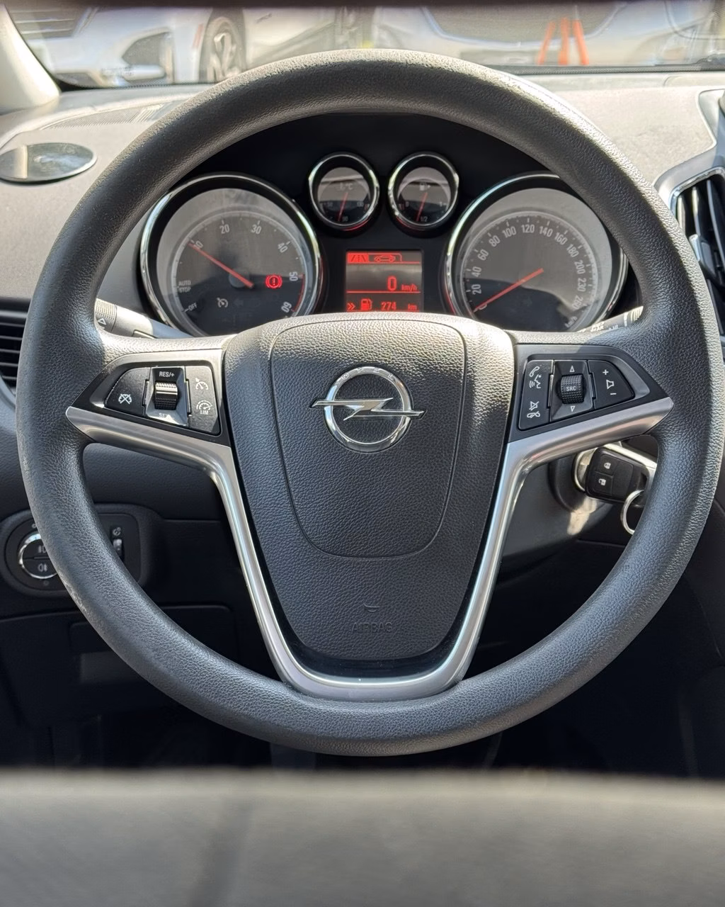 Opel Zafira фото 14