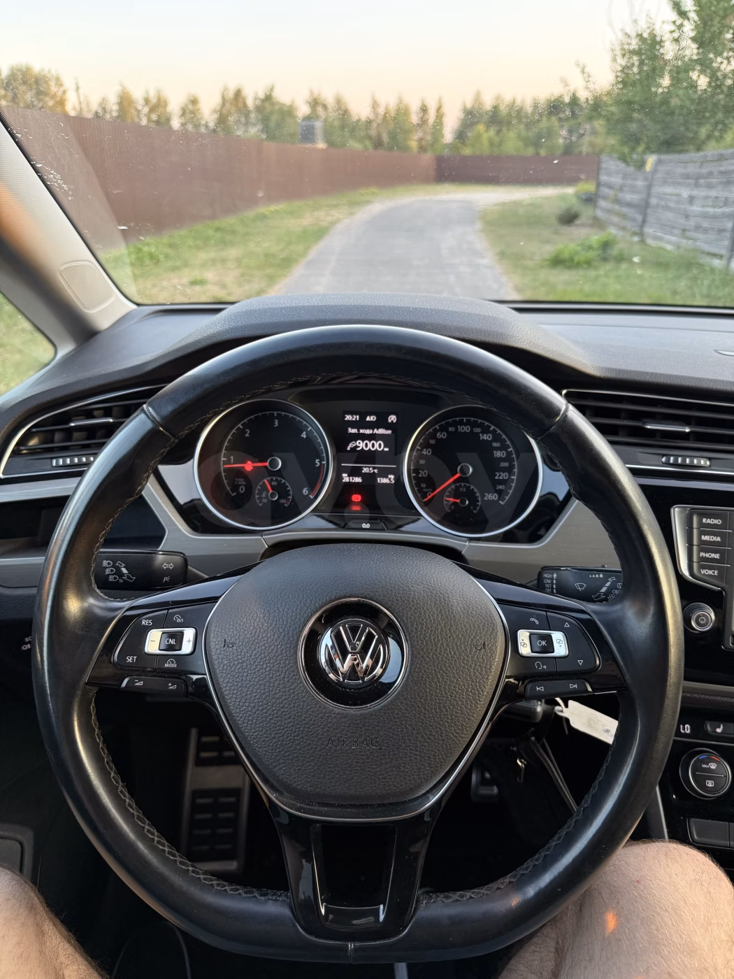 Volkswagen Touran фото 9