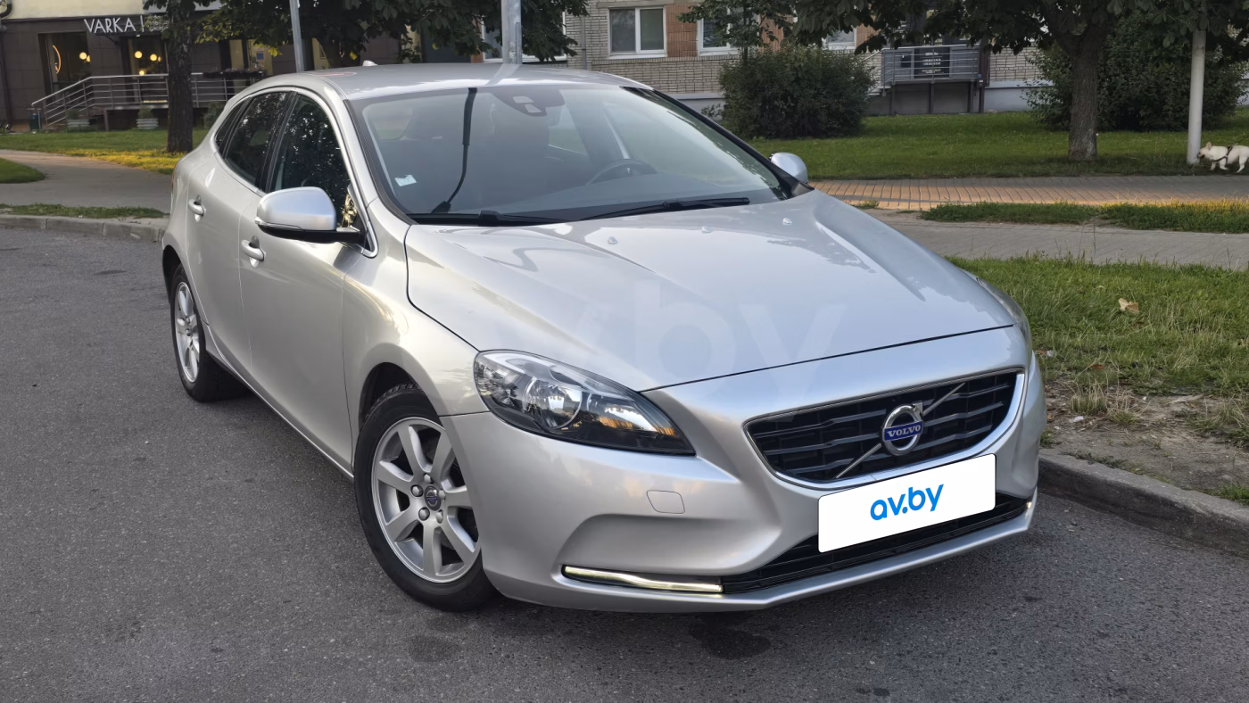 Volvo V40