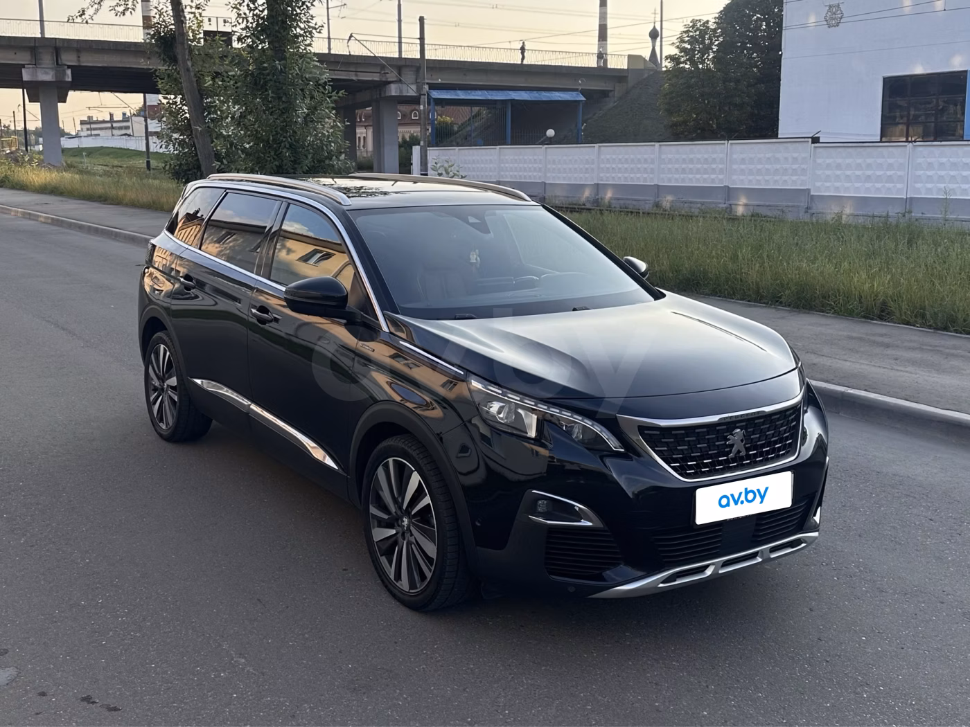 Peugeot 5008 фото 3