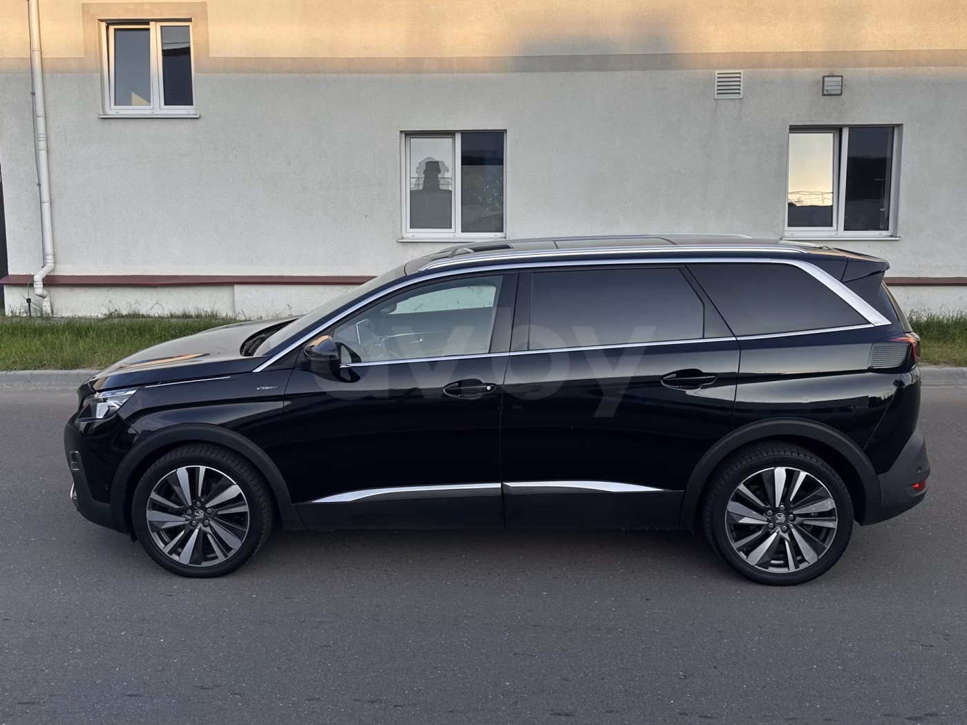 Peugeot 5008 фото 12