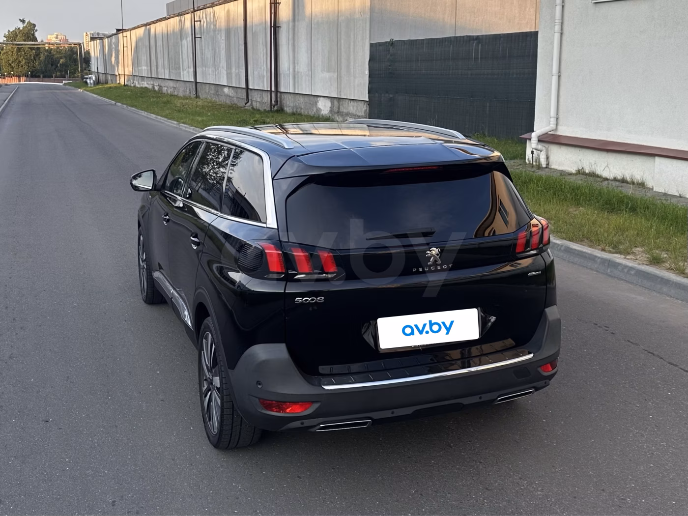 Peugeot 5008 фото 13