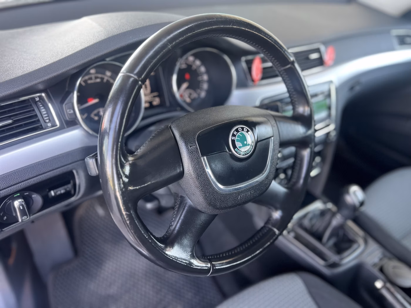 Skoda Superb фото 6