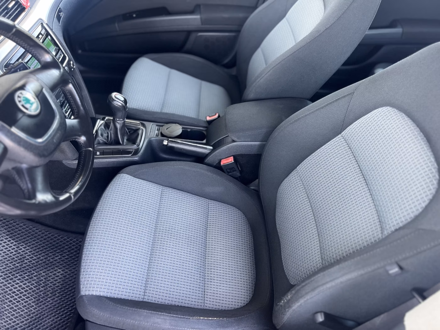 Skoda Superb фото 7