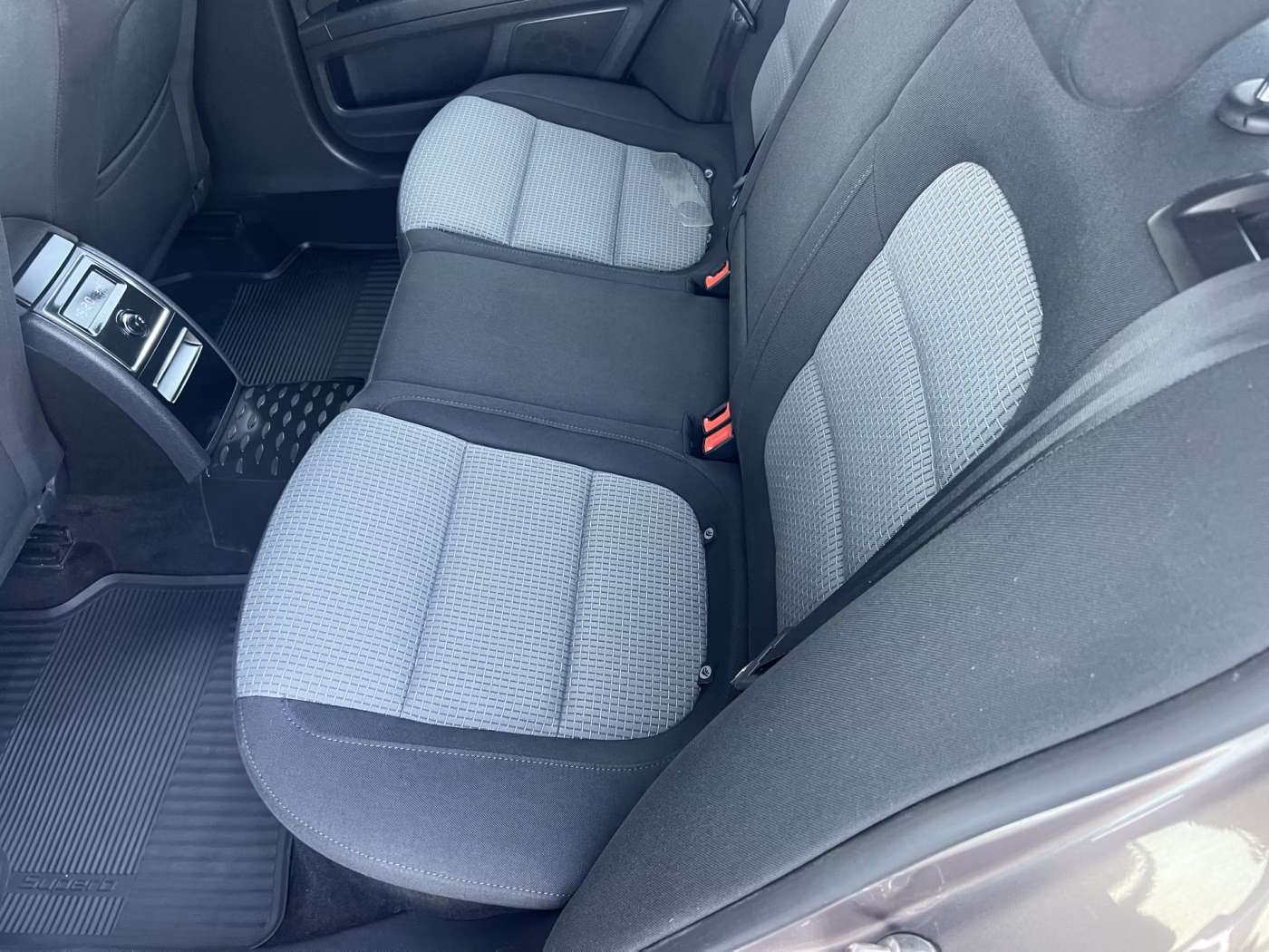 Skoda Superb фото 13