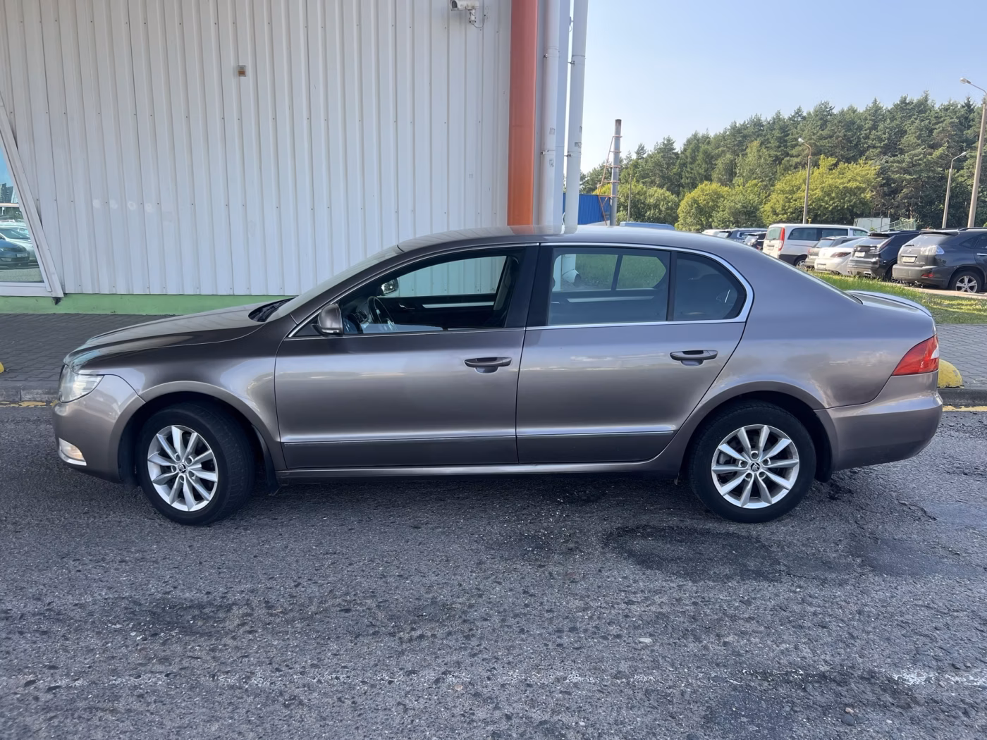 Skoda Superb фото 12