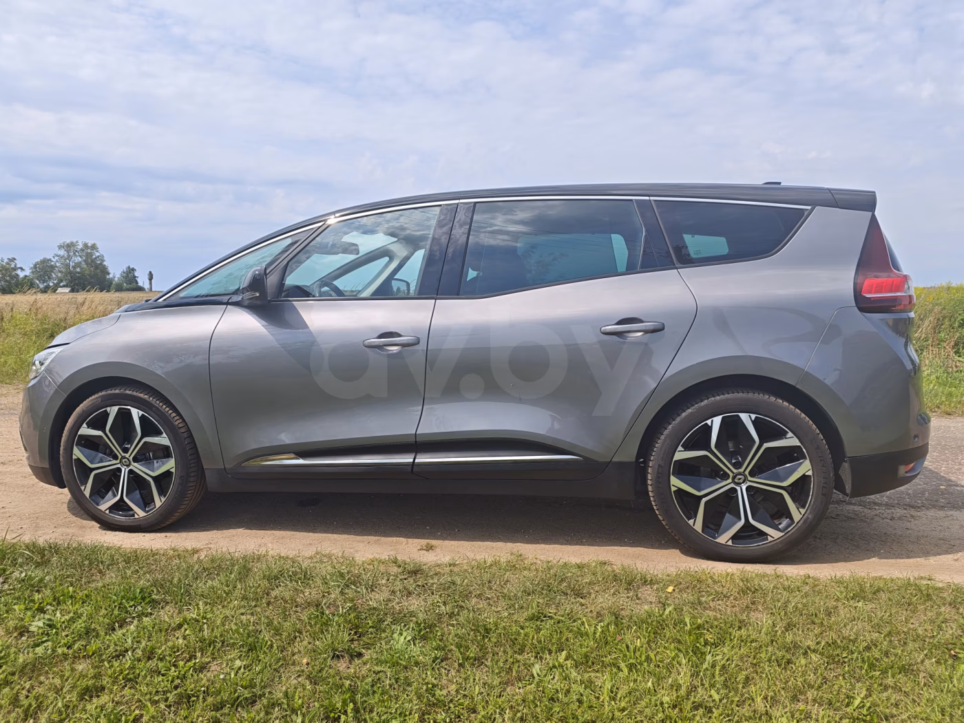 Renault Grand Scenic фото 7