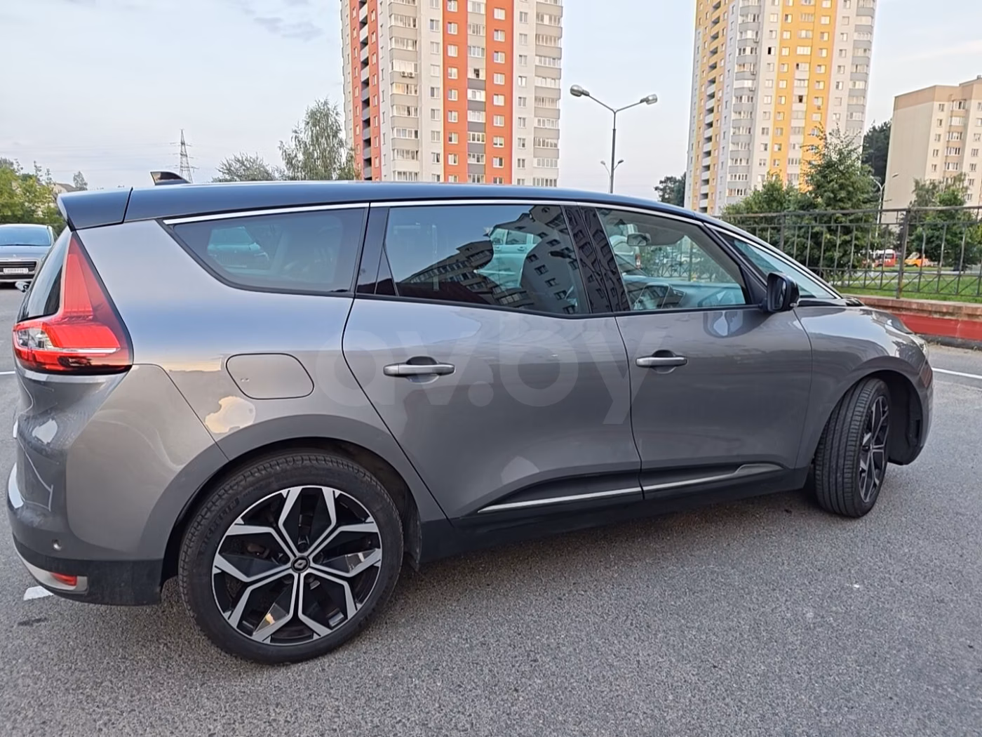 Renault Grand Scenic фото 5