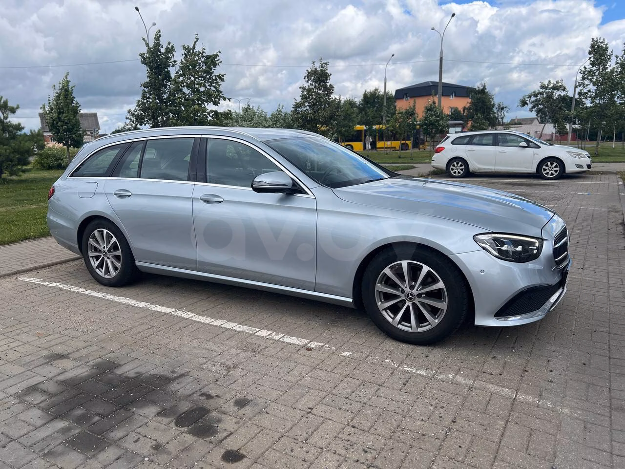 Mercedes-Benz E-Класс фото 21