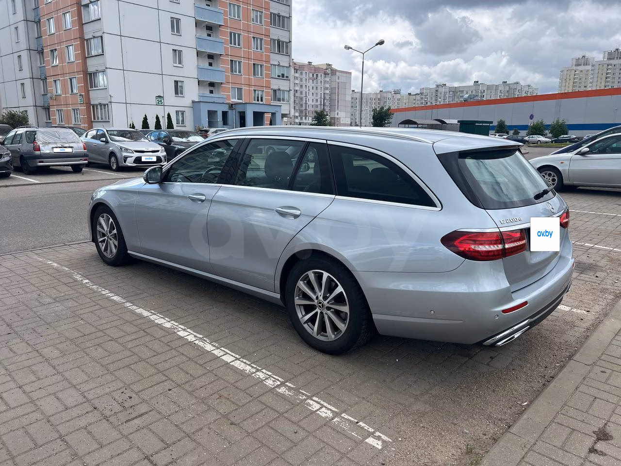 Mercedes-Benz E-Класс фото 26