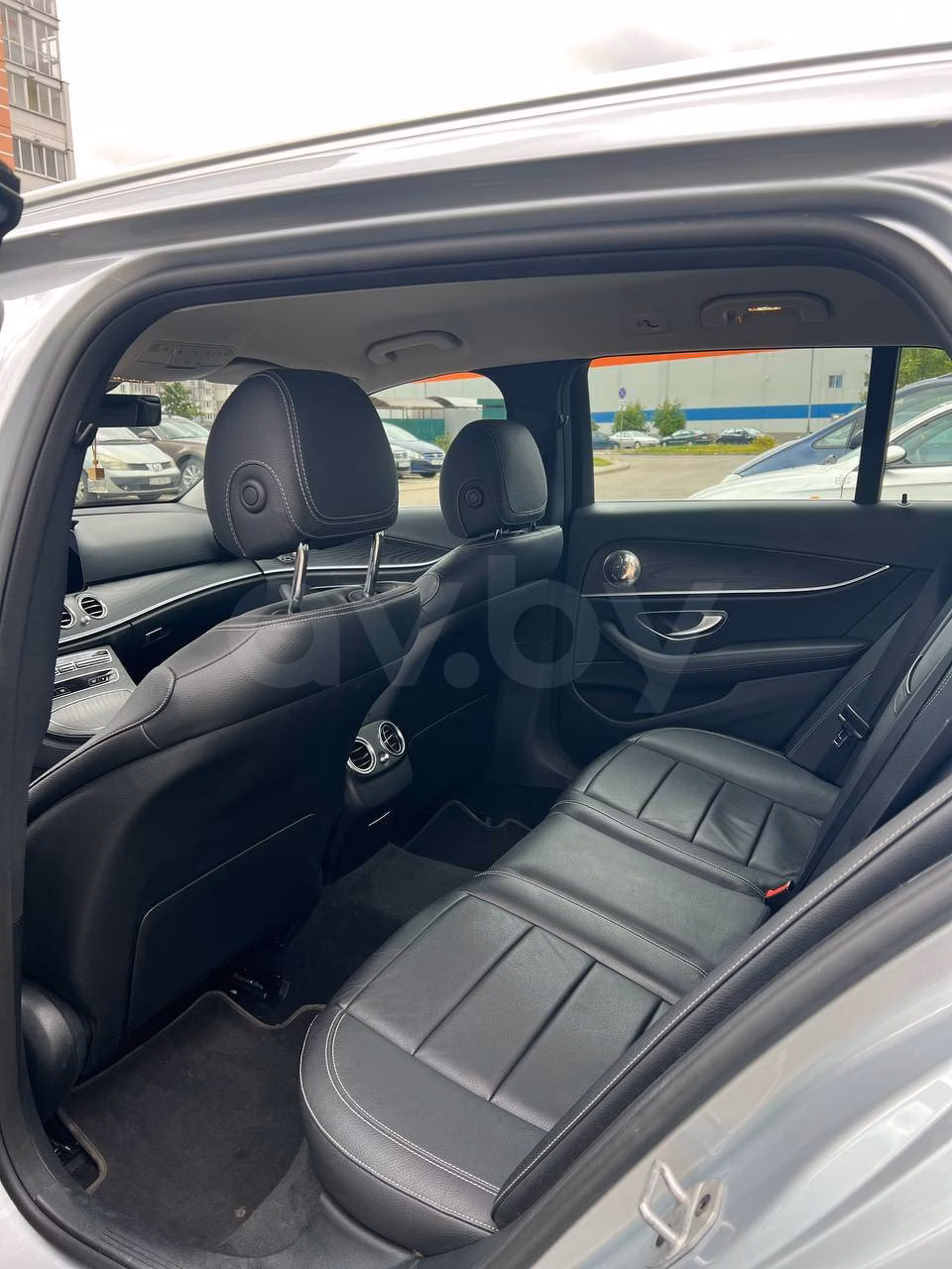 Mercedes-Benz E-Класс фото 9