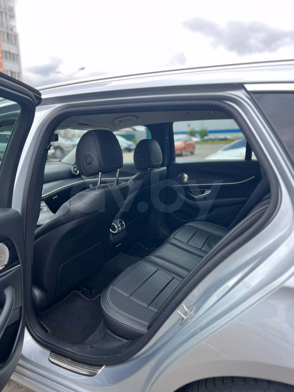Mercedes-Benz E-Класс фото 11
