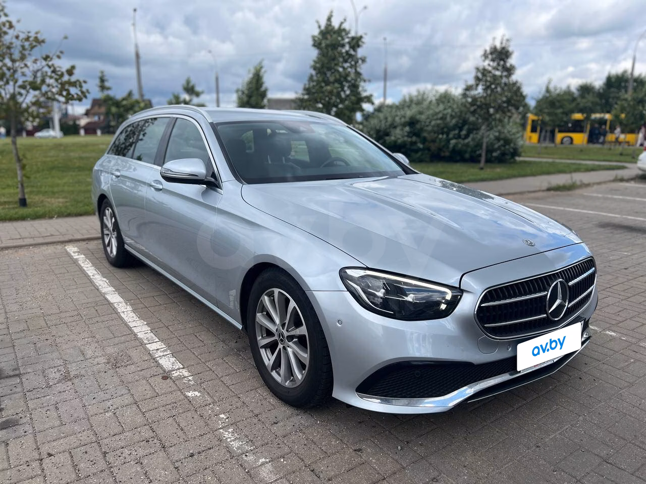 Mercedes-Benz E-Класс фото 30