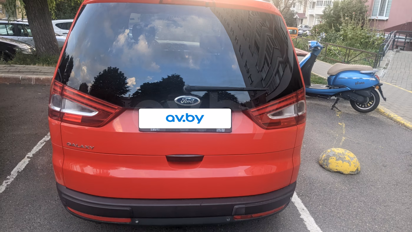 Ford Galaxy фото 3