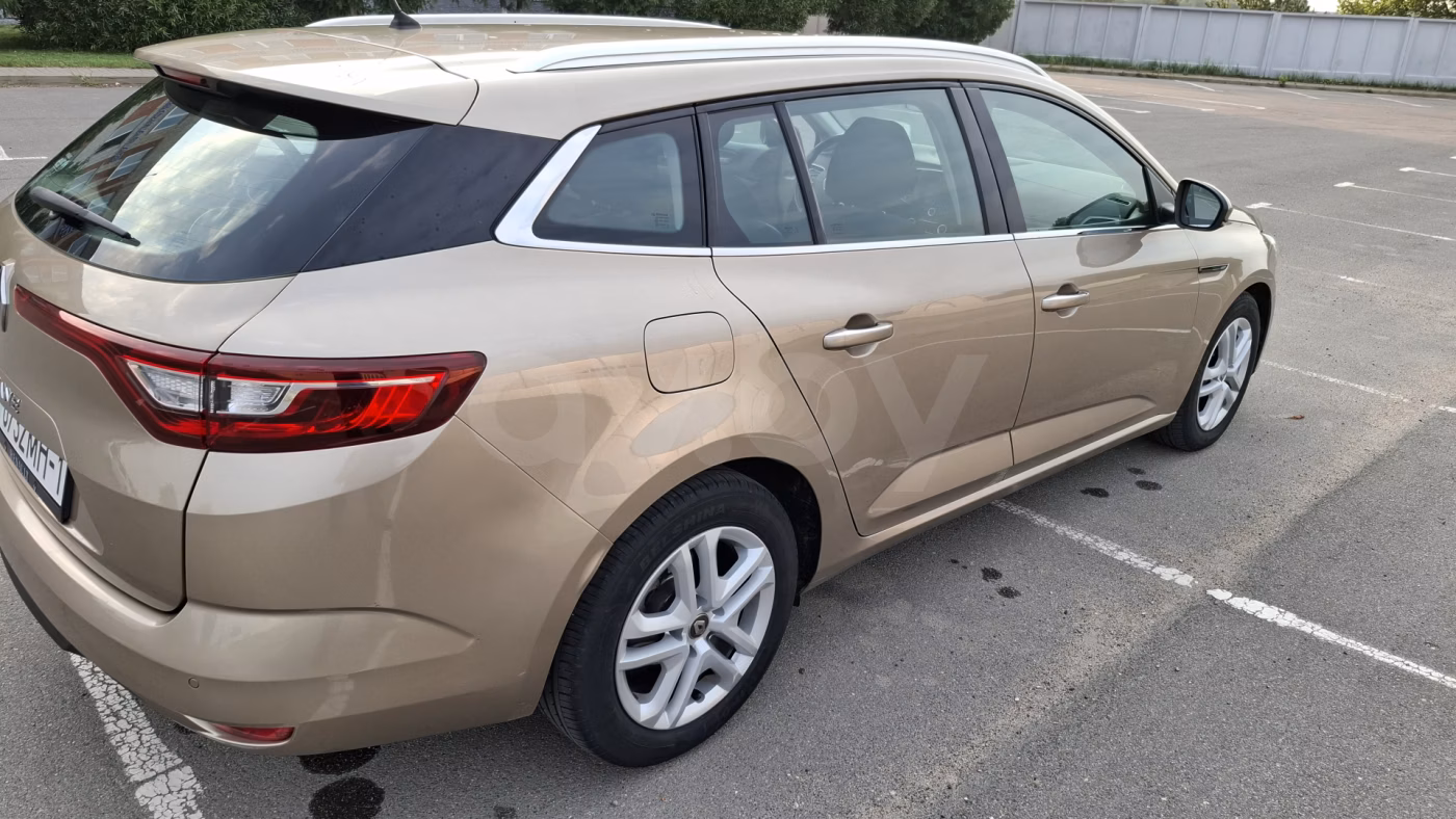 Renault Megane фото 7