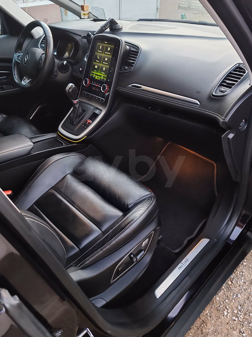 Renault Grand Scenic фото 16