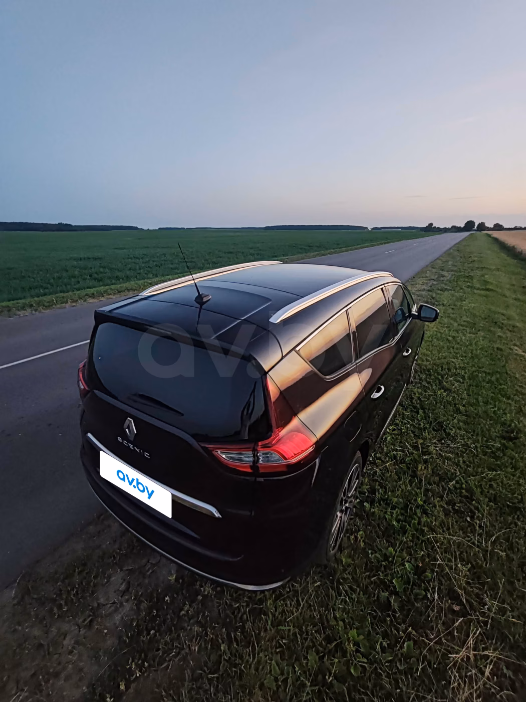 Renault Grand Scenic фото 30