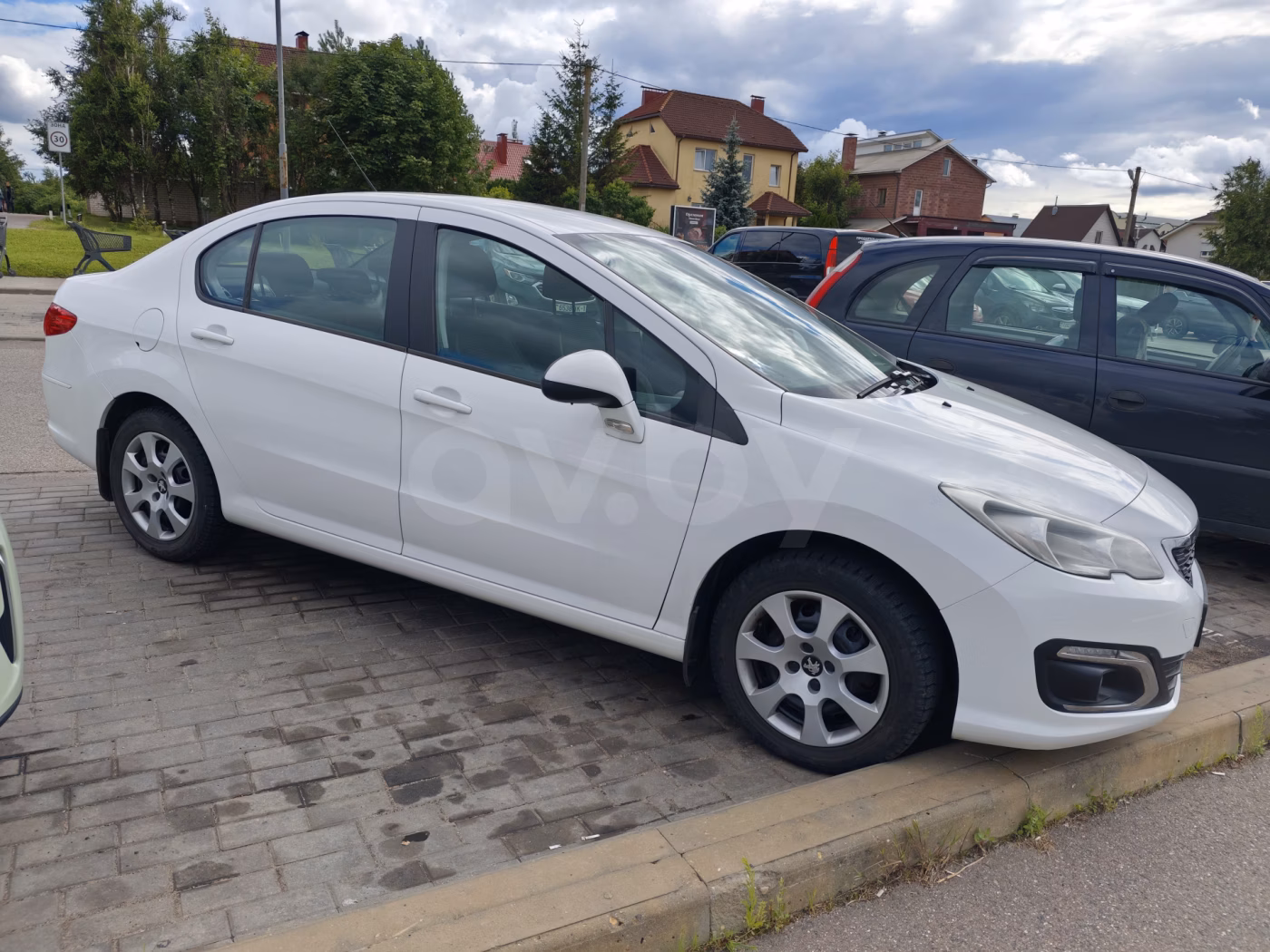 Peugeot 408 фото 3