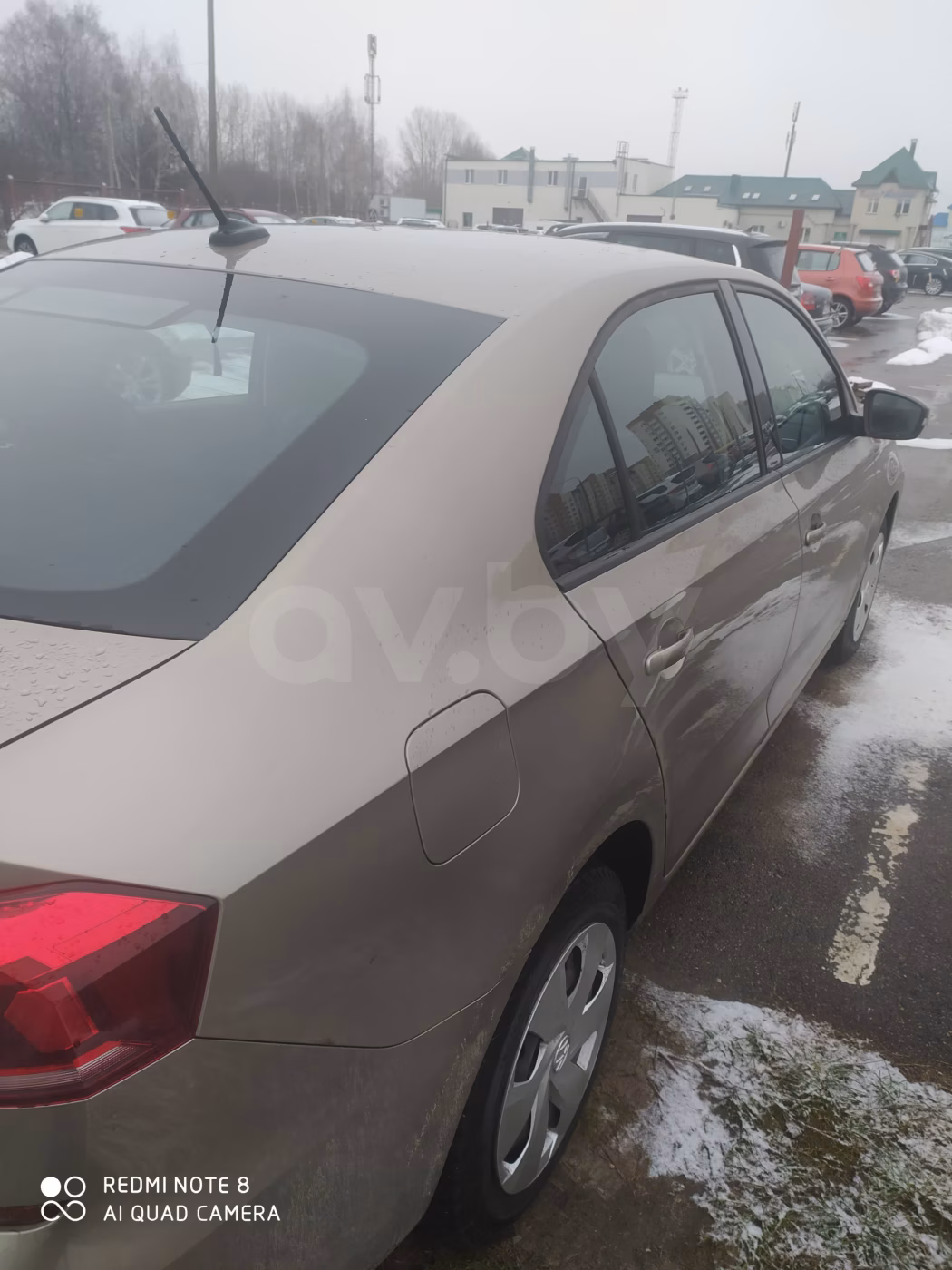 Volkswagen Polo Sedan фото 3