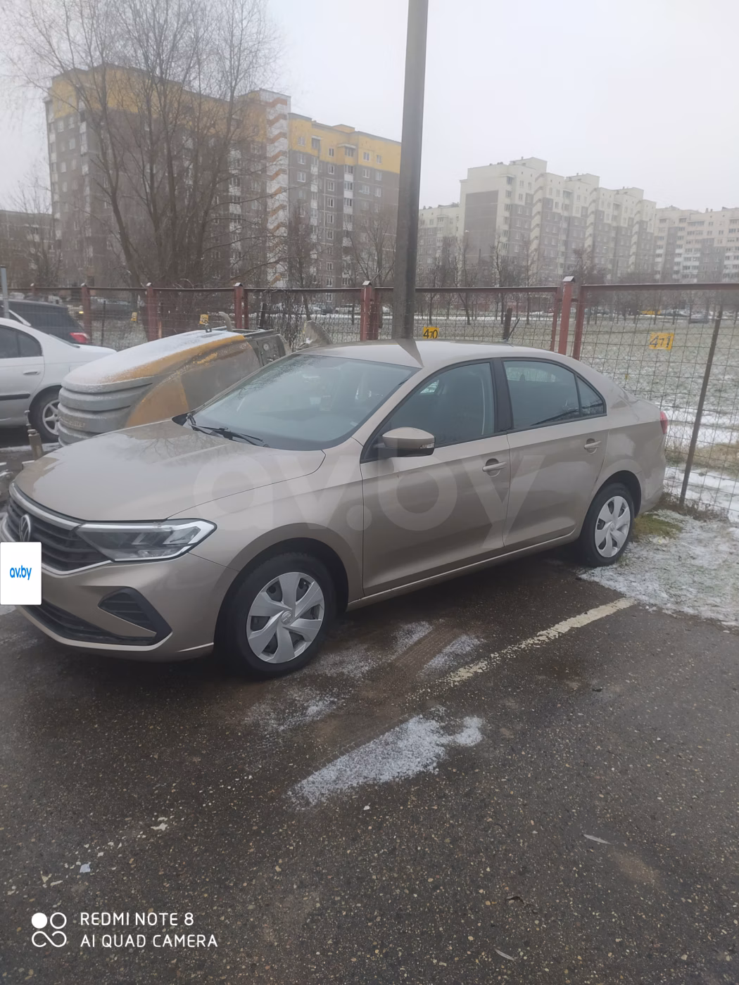 Volkswagen Polo Sedan фото 2