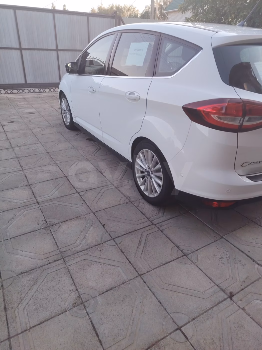 Ford C-MAX фото 8