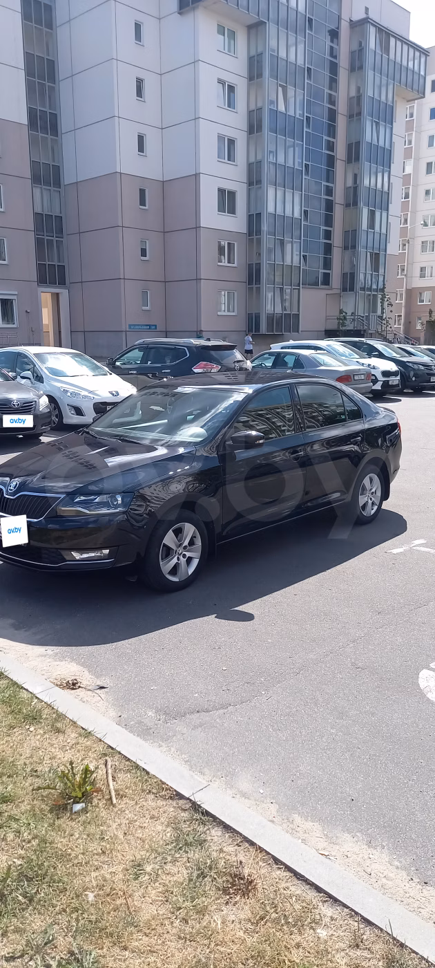 Skoda Rapid фото 2