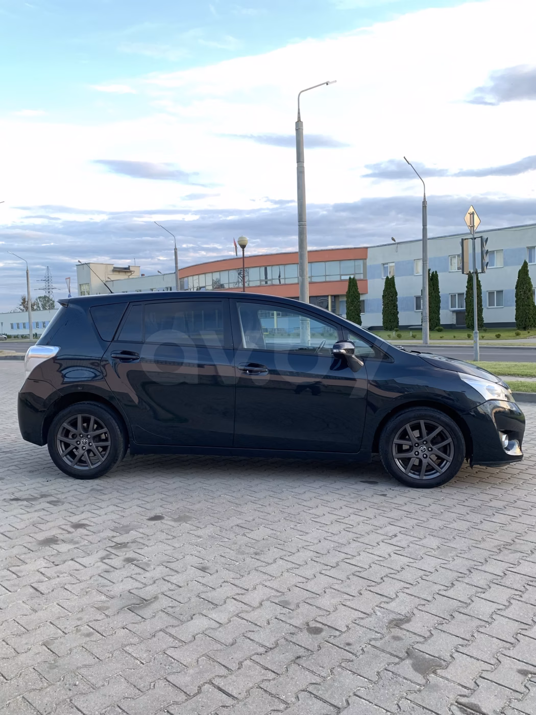 Toyota Verso фото 8