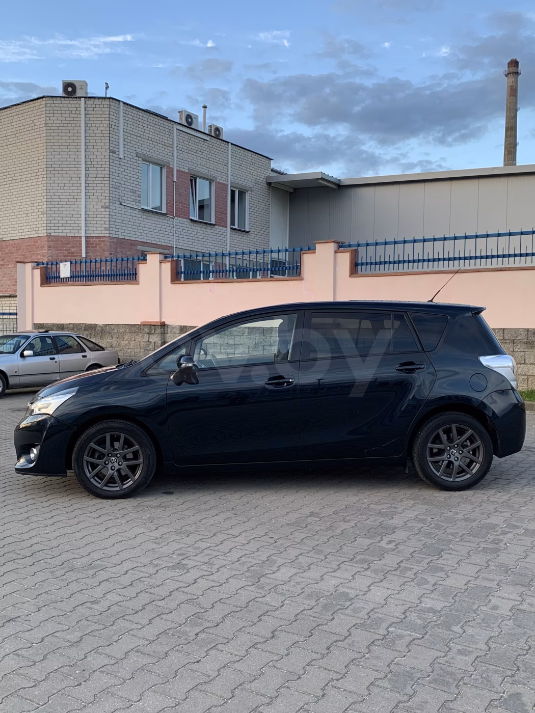 Toyota Verso фото 2