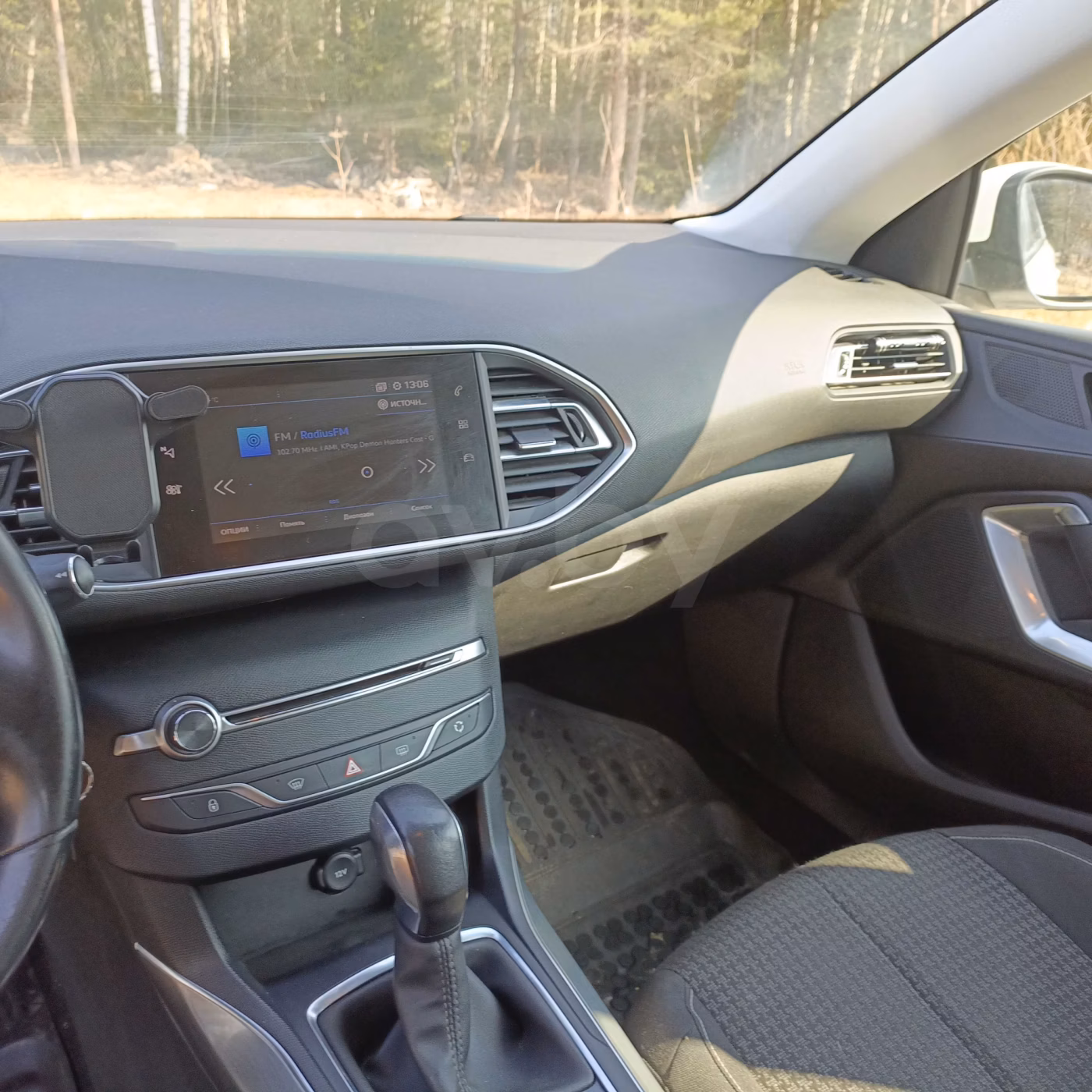 Peugeot 308 фото 9