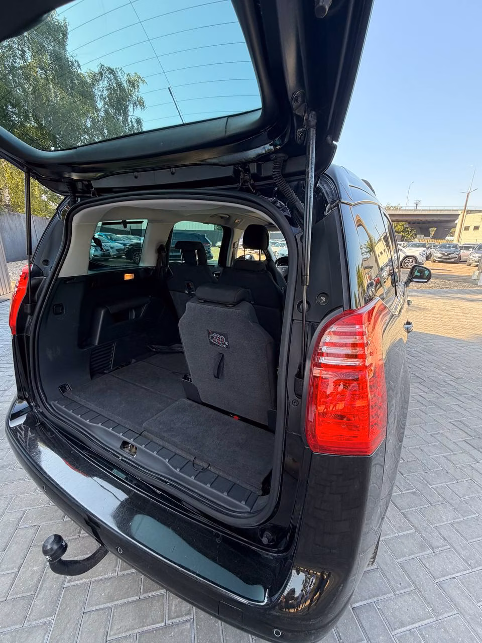 Peugeot 5008 фото 18