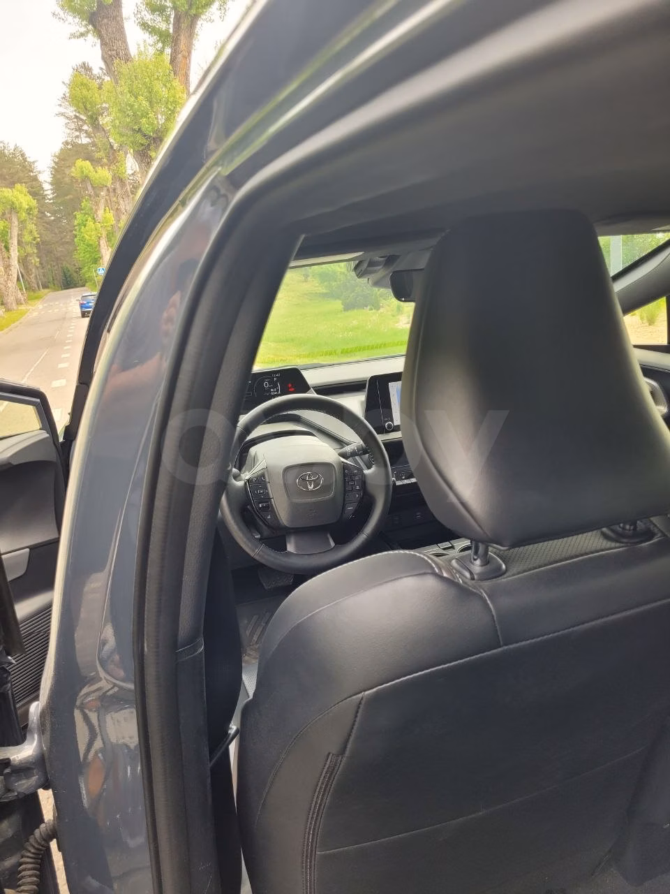 Toyota Prius фото 11