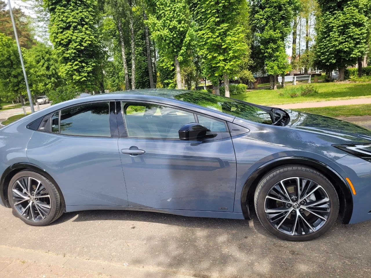 Toyota Prius фото 9