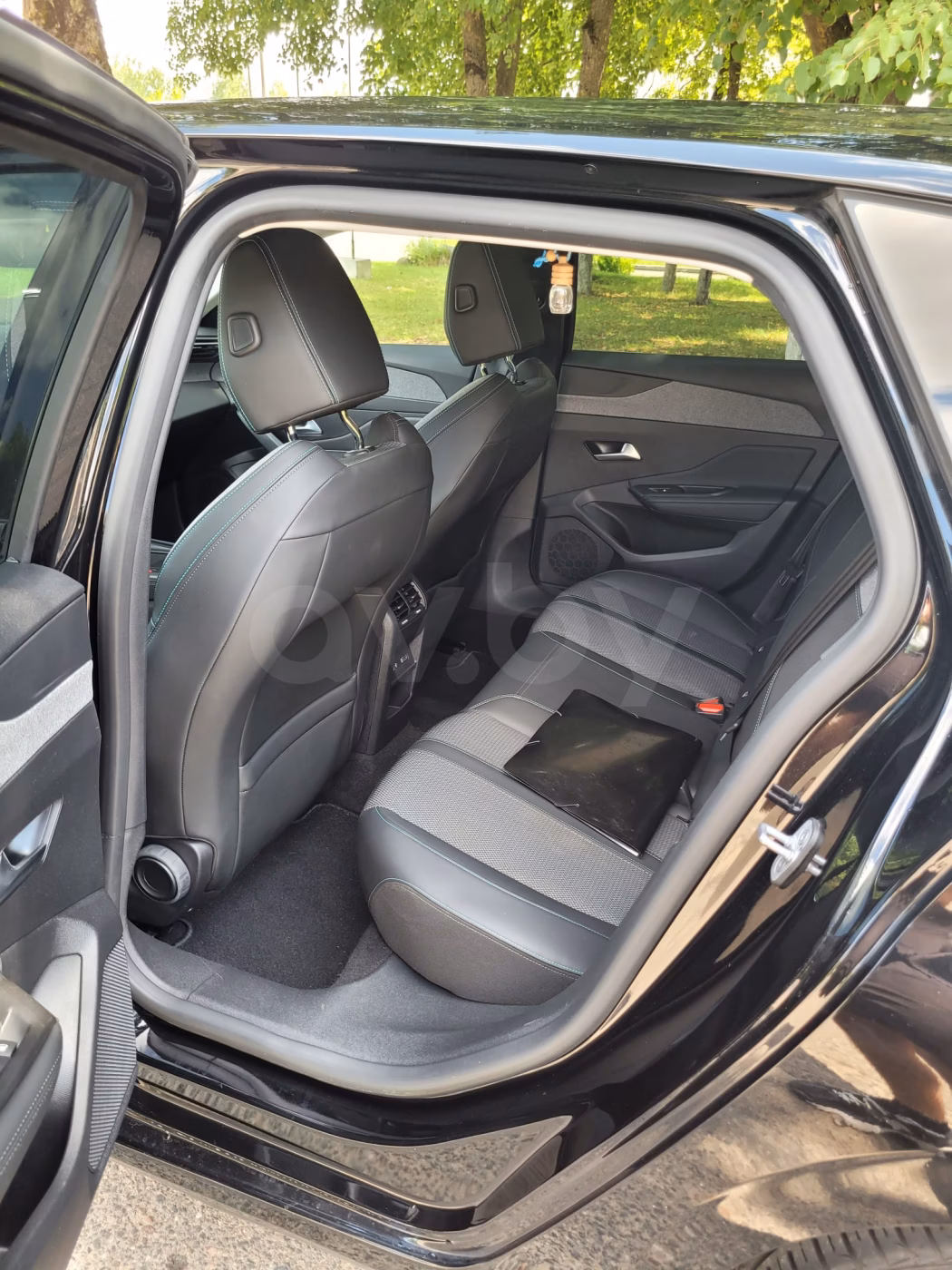 Peugeot 308 фото 9