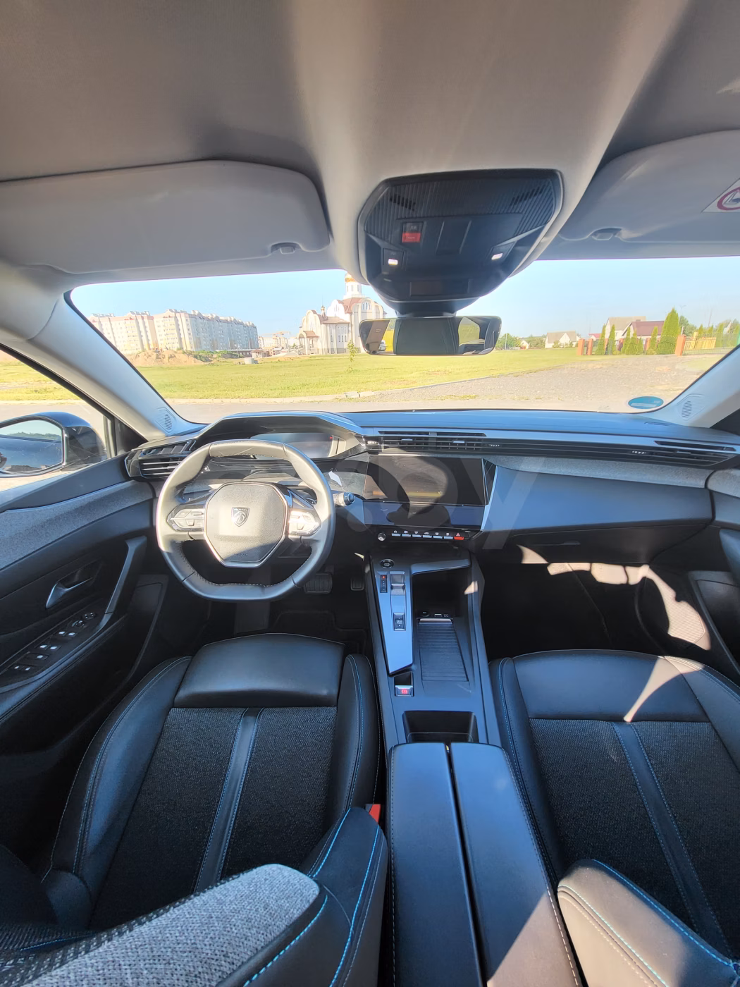 Peugeot 308 фото 12