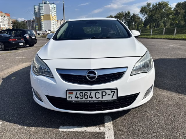 Opel Astra фото 5