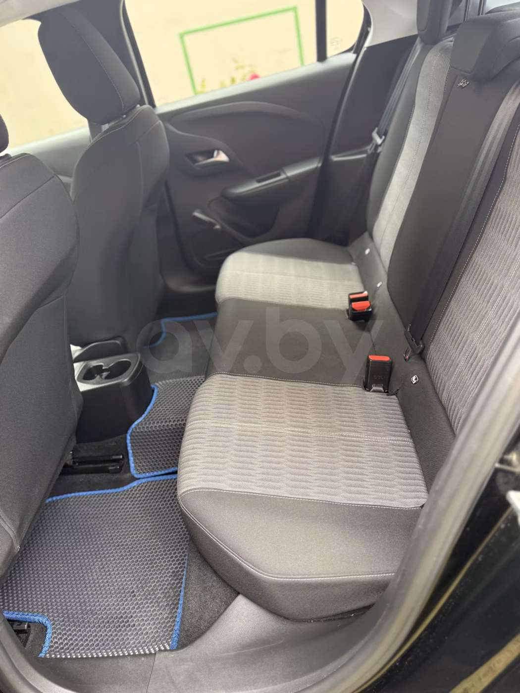 Opel Corsa фото 9