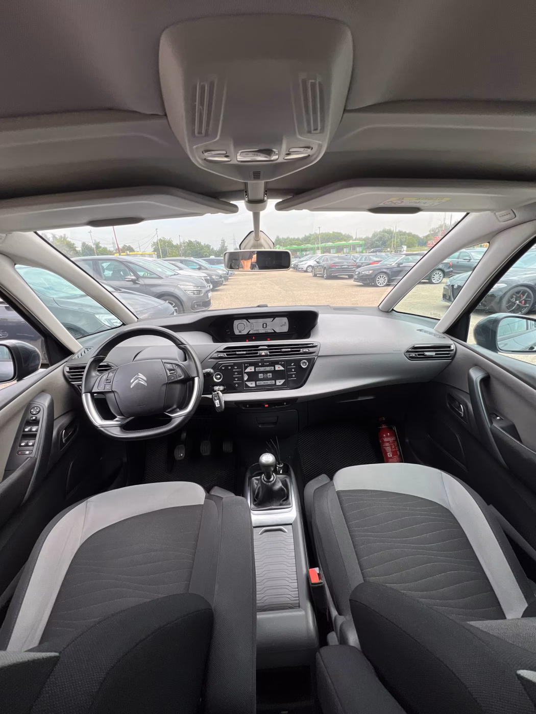 Citroen C4 Picasso фото 12