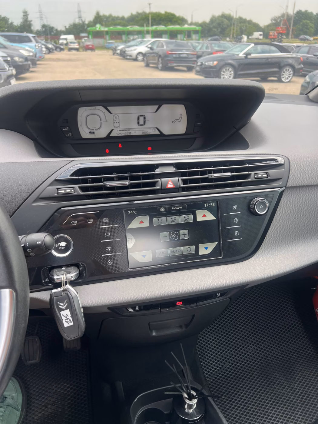 Citroen C4 Picasso фото 13