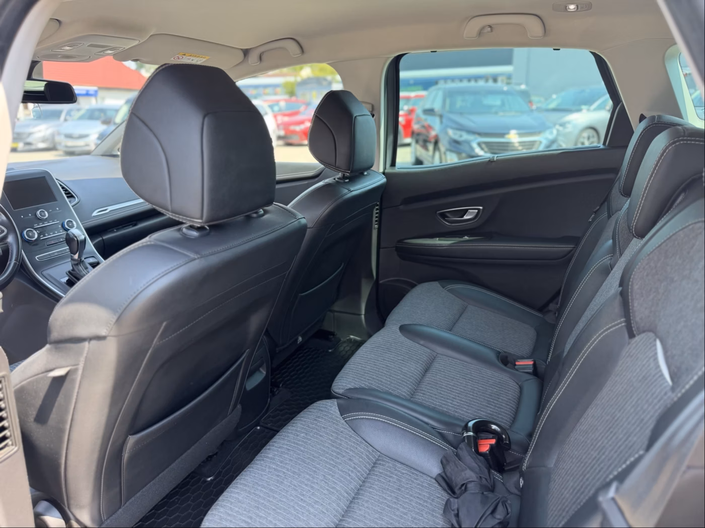 Renault Scenic фото 13