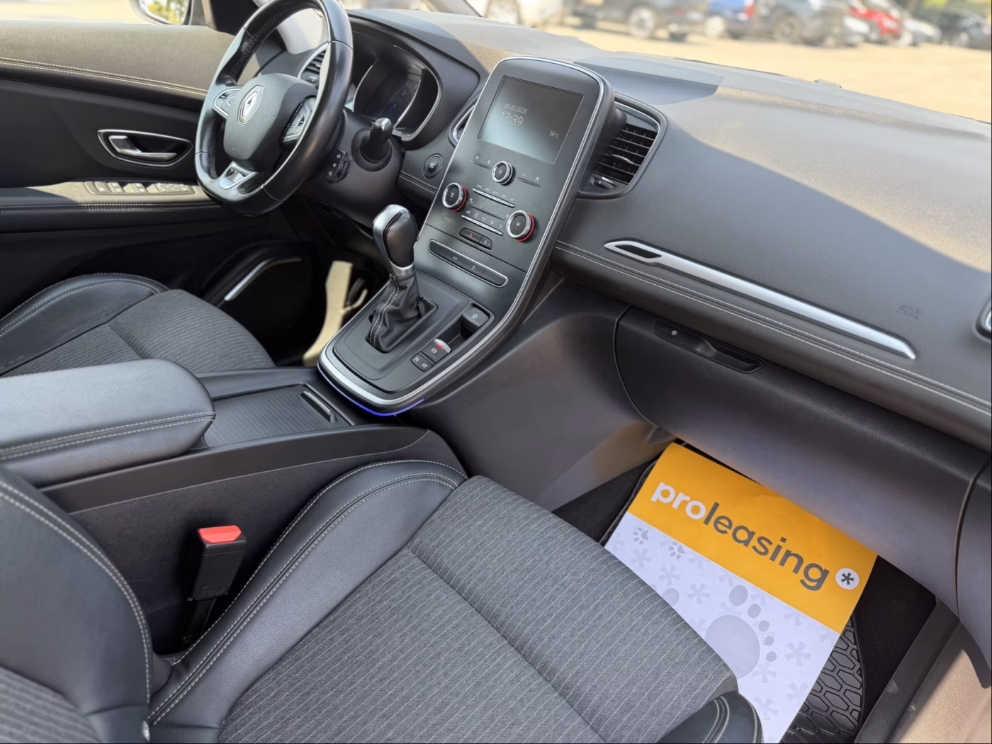 Renault Scenic фото 16